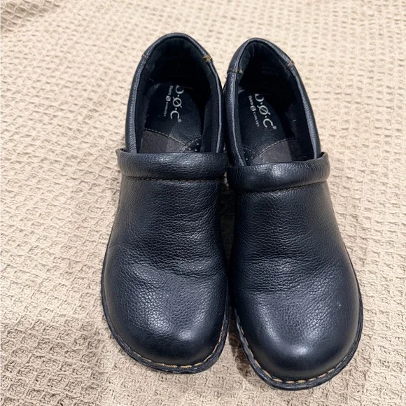 b.o.c. Black Leather Slip-On Shoes - Picture 3 of 7